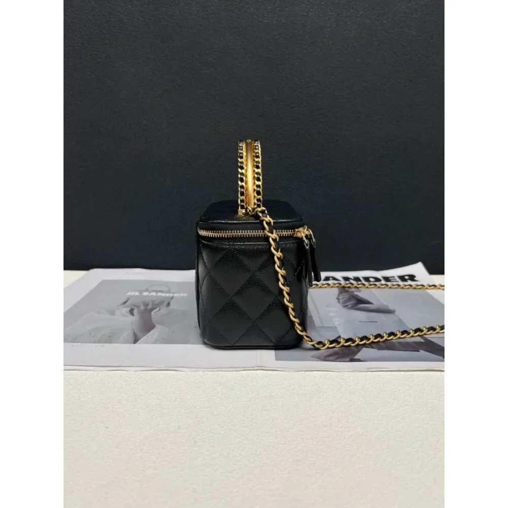 Chanel Women Pre-Loved Bag Very Good Condition